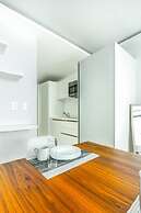 Amazing Studio, Best Location, AC, Beach!