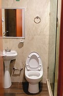 La Lola Hotel & Suites