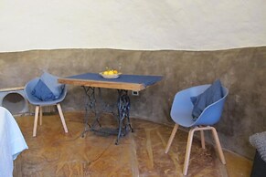 Caliu Earthship Ecolodge