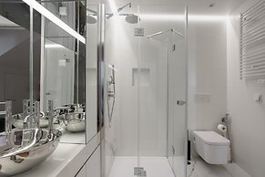 Garcia de Orta - Chic & Trendy T.M. Flat