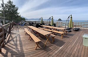 Beach Side Village Familiar - Hostel