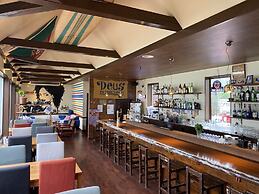 Beach Side Village Familiar - Hostel