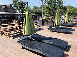 Beach Side Village Familiar - Hostel