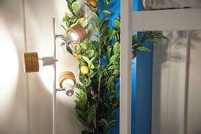 Glamping Tokyo Asakusa - Hostel