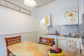 SivakApart on Suvorovskiy 9