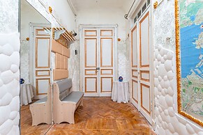 SivakApart on Nevskiy 72