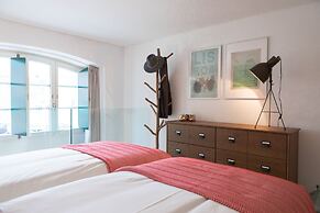 Janelas Verdes Stylish Tailor Made Flat