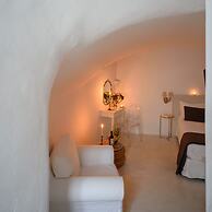 Arvanitis Cave Village