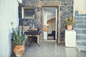 Arvanitis Cave Village