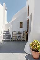 Arvanitis Cave Village