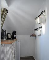 Arvanitis Cave Village