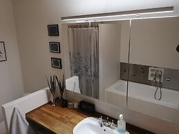 Rose Cottage 102m2 Tórshavn with Parking