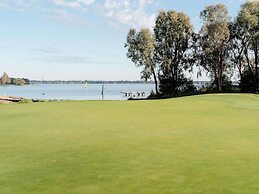 The Sebel Yarrawonga Silverwoods