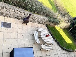 4 Bedroom Detached Farmhouse Mountain Views