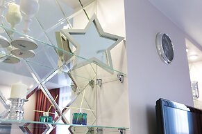 Deluxe Azbuka apartment in Gostiny Dvor