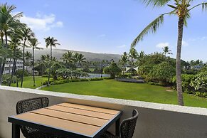 OUTRIGGER Kona Resort and Spa