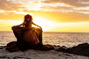 OUTRIGGER Kona Resort and Spa