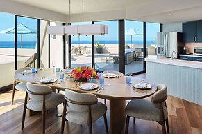 OUTRIGGER Kona Resort and Spa