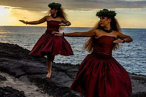 OUTRIGGER Kona Resort and Spa