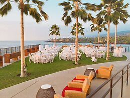 OUTRIGGER Kona Resort and Spa