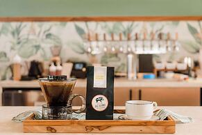 OUTRIGGER Kona Resort and Spa