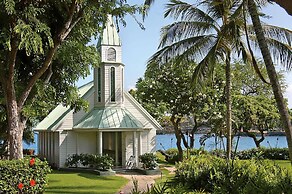 OUTRIGGER Kona Resort and Spa