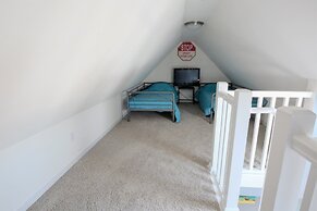 Spyglass Inn
