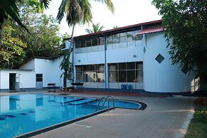 Ananthi Hotels