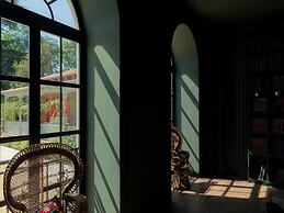 Esquisse Boutique Hotel