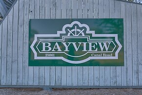 Bayview 82 2 Bedroom Condo by RedAwning