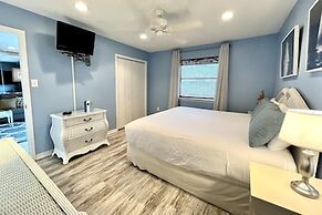 Bayview 82 2 Bedroom Condo by RedAwning