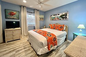 Bayview 82 2 Bedroom Condo by RedAwning