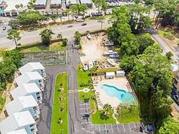 Bayview 82 2 Bedroom Condo by RedAwning