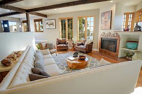 Zane Grey Pueblo Hotel