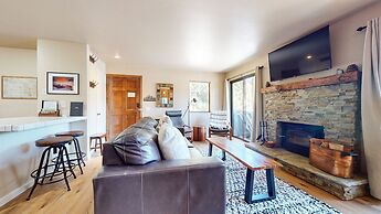 Hidden Valley 107 Quite and Cozy, Shot walk to the Village by RedAwnin