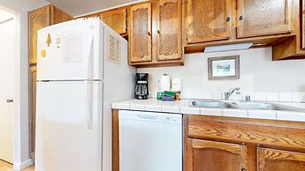 Hidden Valley 107 Quite and Cozy, Shot walk to the Village by RedAwnin