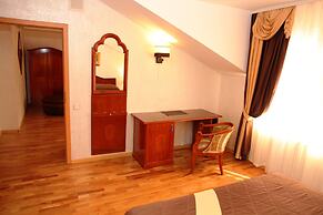 Hotel4crowns