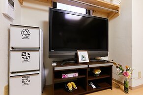 Nishishinjuku Hana Apartment