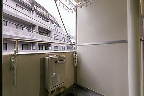 Nishishinjuku Hana Apartment