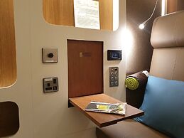 Sleep 'n fly Sleep Lounge, C-Gates Terminal 3 - TRANSIT ONLY