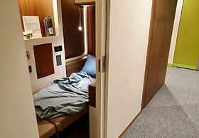 Sleep 'n fly Sleep Lounge, C-Gates Terminal 3 - TRANSIT ONLY