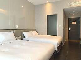 Champ de Roses Hotel