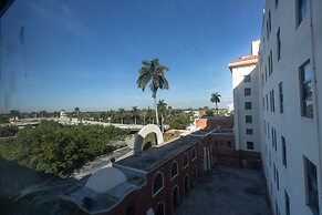 519 City View Hollywood Beach