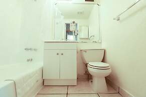 682 Hollywood Beach City View