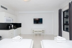 568 Studio Ocean View