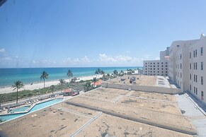 688 Partial Ocean View Hollywood Beach Resort