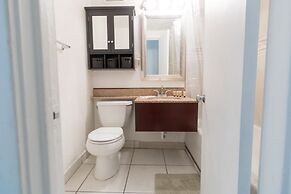 217 Hollywood Beach Resort