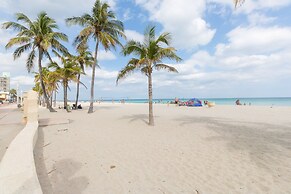 217 Hollywood Beach Resort