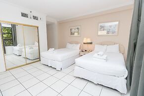 217 Hollywood Beach Resort