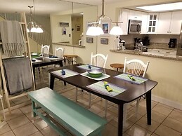 Sea Winds 16 2 Bedroom Condo by Redawning